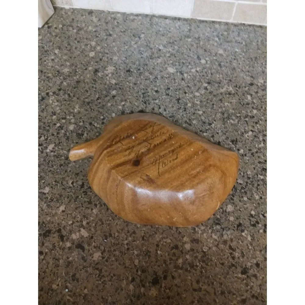 MonkeyPod Wooden Leaf‎ Bowl